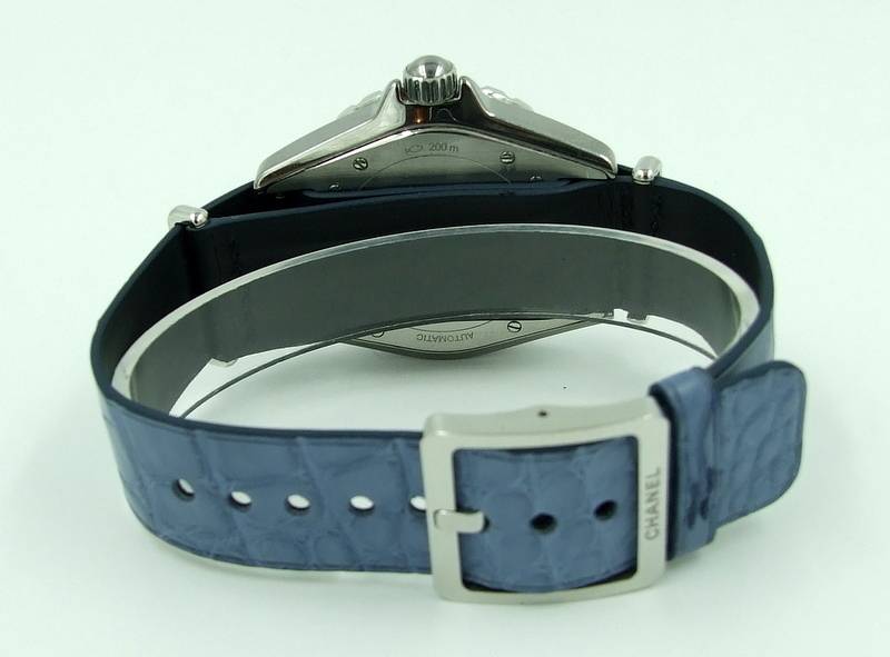 Montre derrière